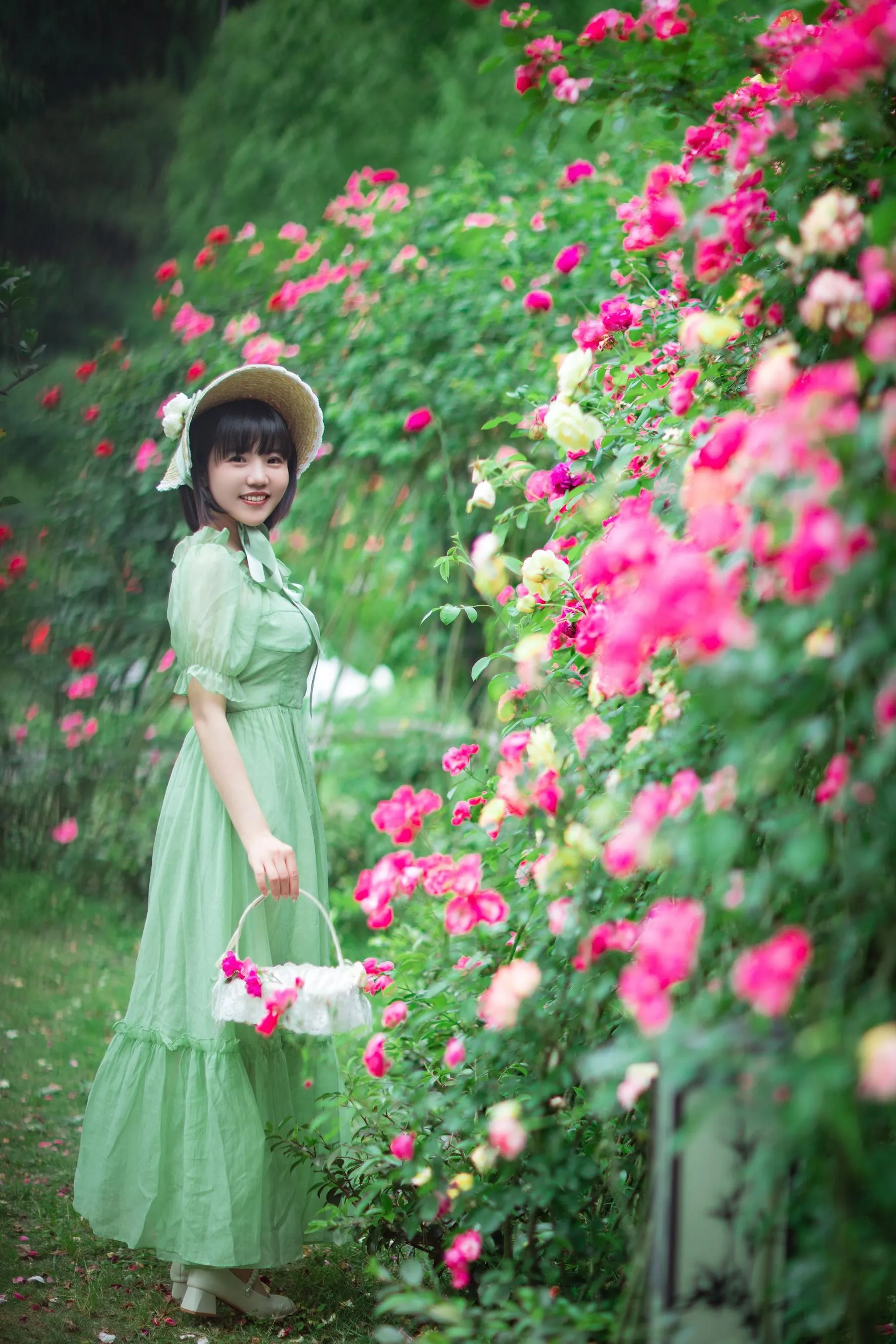 [YITUYU艺图语]2022.08.12 蔷薇花开 冬琴 [20P]插图4